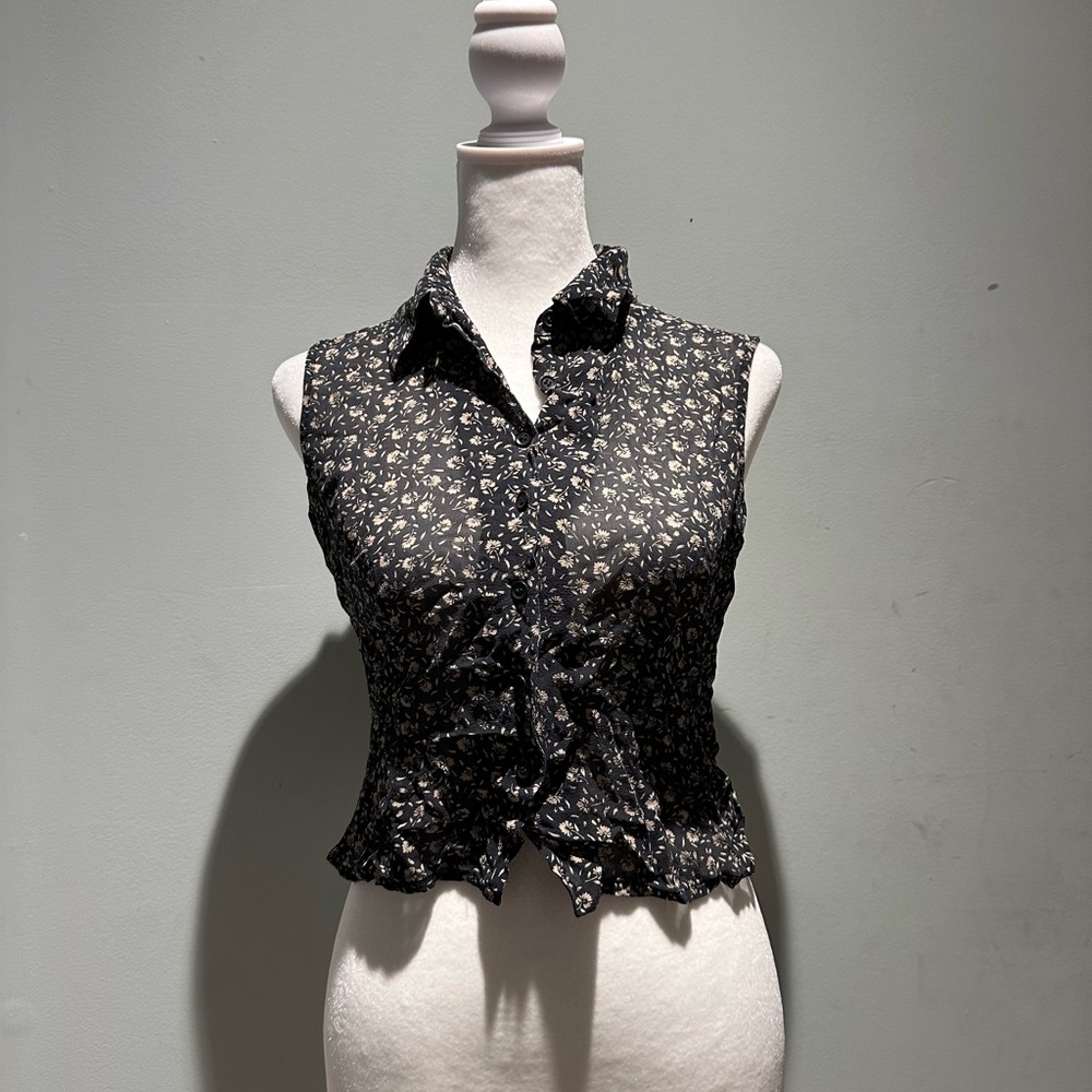 Cropped, floral, sheer top